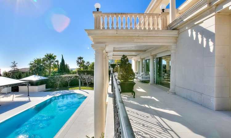 Gallery Cannes doorstep villa 29m 6