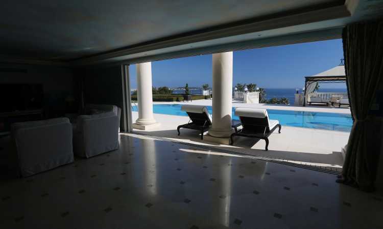 Gallery Cannes doorstep villa 29m 23