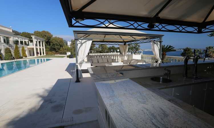 Gallery Cannes doorstep villa 29m 26